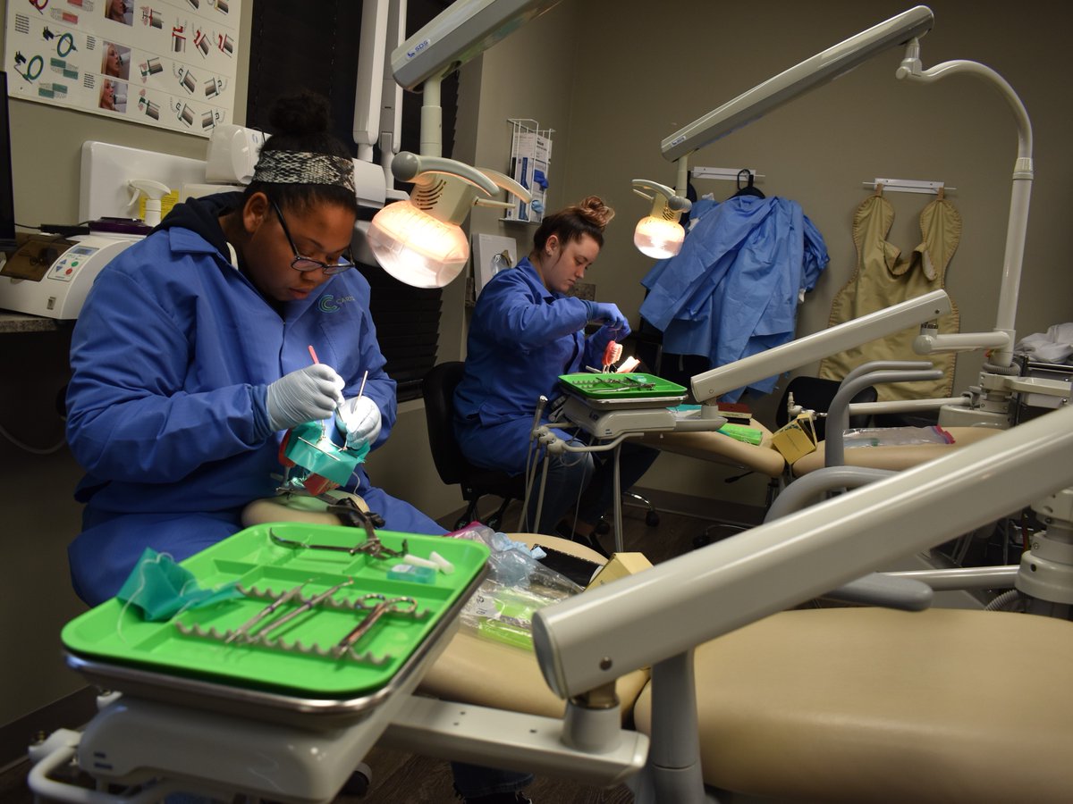 CarisCollege's tweet image. Our Dental Assisting students are working hard to reach their goals - their dedication and enthusiasm are inspiring! Learn more about our Dental Assisting program here: bit.ly/3UqrChX. #CarisCollege #DentalAssistantProgram
