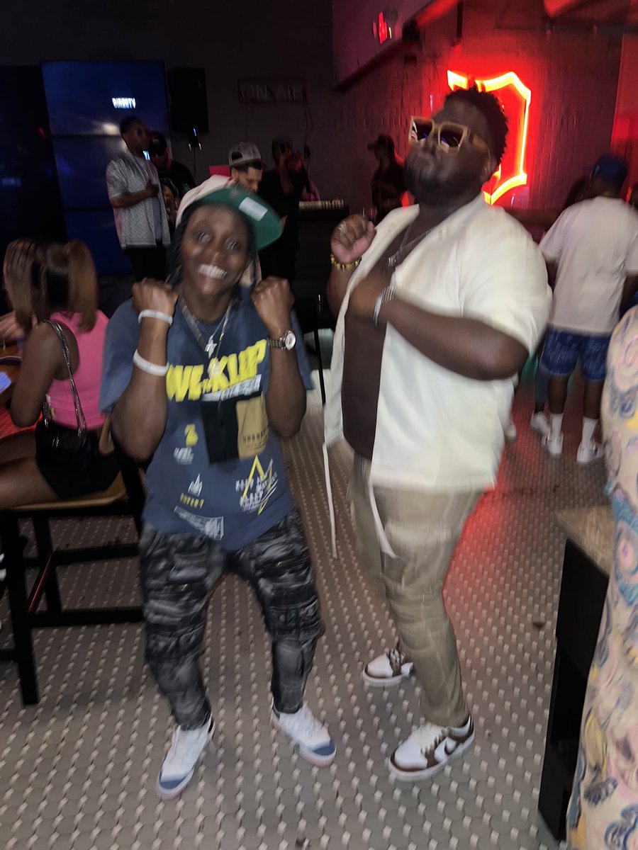 Chapter 25🎊😘🤍………To be Continued #twins