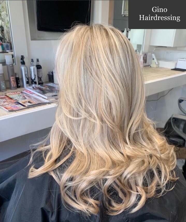 SUMMER PEARL LIGHTS ✨✨
COLOUR • CUT • STYLE 💫
Hair by Carmelina 
#ginohairdressing #bloomsbury #london #wellahair #olaplex #Wimbledon #summerhair #teamgino