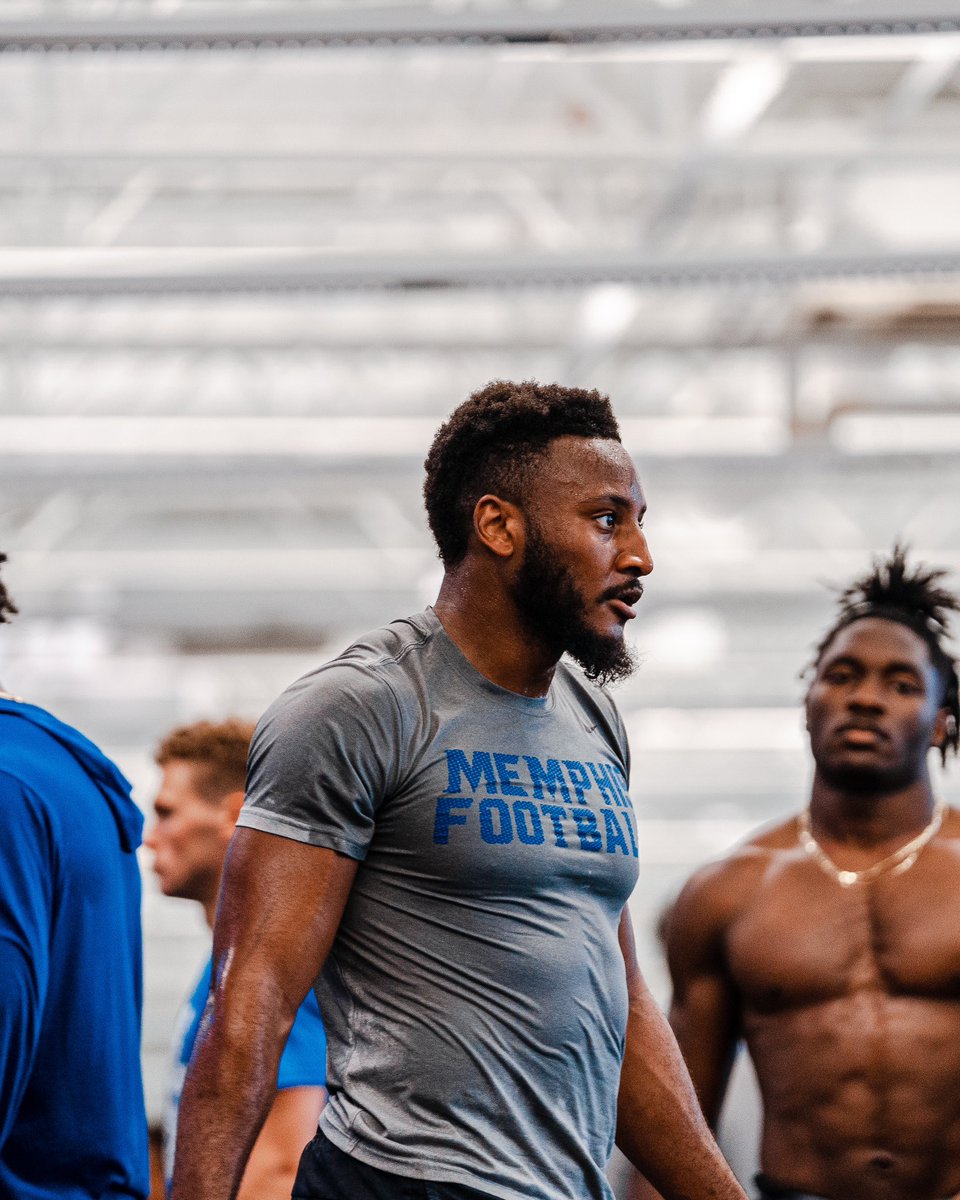 MemphisFB's tweet photo. Grind now, shine later 🌟

#ALLIN | #GoTigersGo https://t.co/pCdHHeRwdr