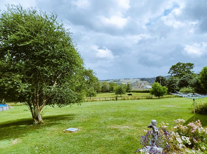 Homeshare West tweet media