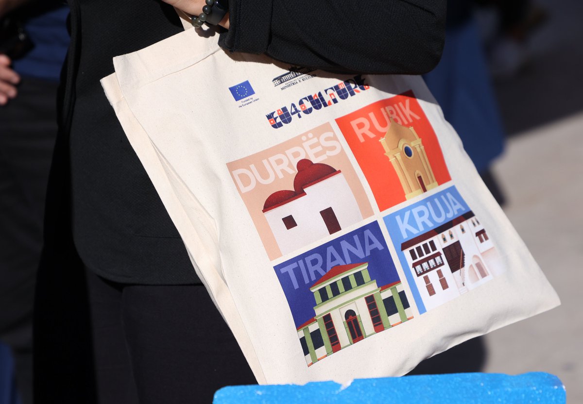 eu4culture's tweet photo. Today, on International Plastic Bag Free Day, we are reminded of the significant ecological impact of plastic bags. Join us in the #BeClimateSmart campaign and say goodbye to plastic bags for good. Let's prioritize a greener future for generations to come. https://t.co/mFgwbdGq8T