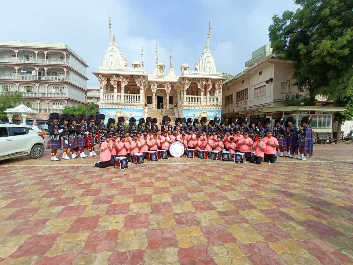 smspbIndia's tweet photo. #ShreeMuktajeevanSwamibapa #PipeBand #Maninagar #Performed on #Auspicious #Day of #gurupoonam 
@smspbnmaninagar
@SGadiManinagar https://t.co/LPzC3kH5mS