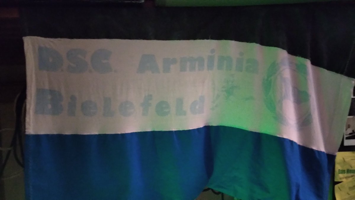 Michael57442709's tweet photo. @kindtspech Etwas älter. Ich ja auch!
:)
#Alm #dsc #Arminia #Bielefeld https://t.co/fNTOXmHNeK