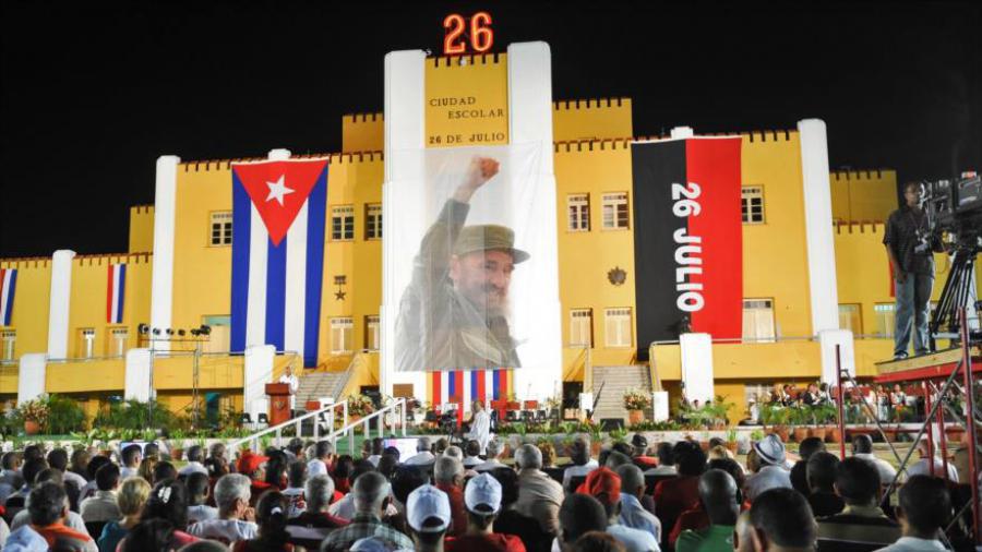 #FidelPorSiempre al hablar del Moncada aseguró que "en nuestra patria, liberación nacional y revolución social se unieron como las banderas de la lucha de nuestra generación". #70Moncada #ConTodosLaVictoria #Cuba <a href="/DiazCanelB/">Miguel Díaz-Canel Bermúdez</a> <a href="/DrRobertoMOjeda/">Dr. Roberto Morales Ojeda</a> <a href="/UJCdeCuba/">UJC de Cuba</a> <a href="/JuventudRebelde/">JuventudRebelde</a>