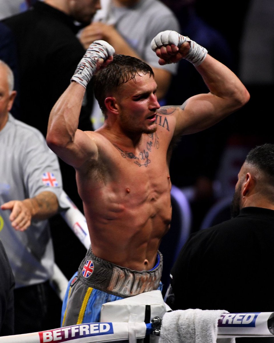 DAZNBoxing's tweet photo. Statement made β
#SmithMaxwell https://t.co/hVsbkA38OJ