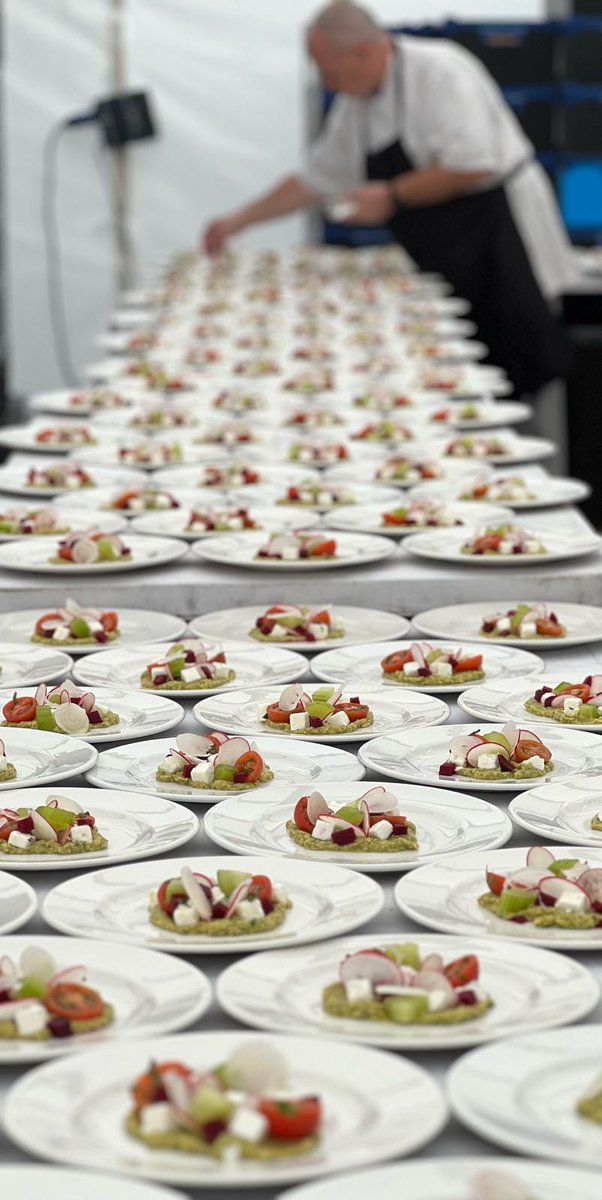 Chartwells Independent tweet media