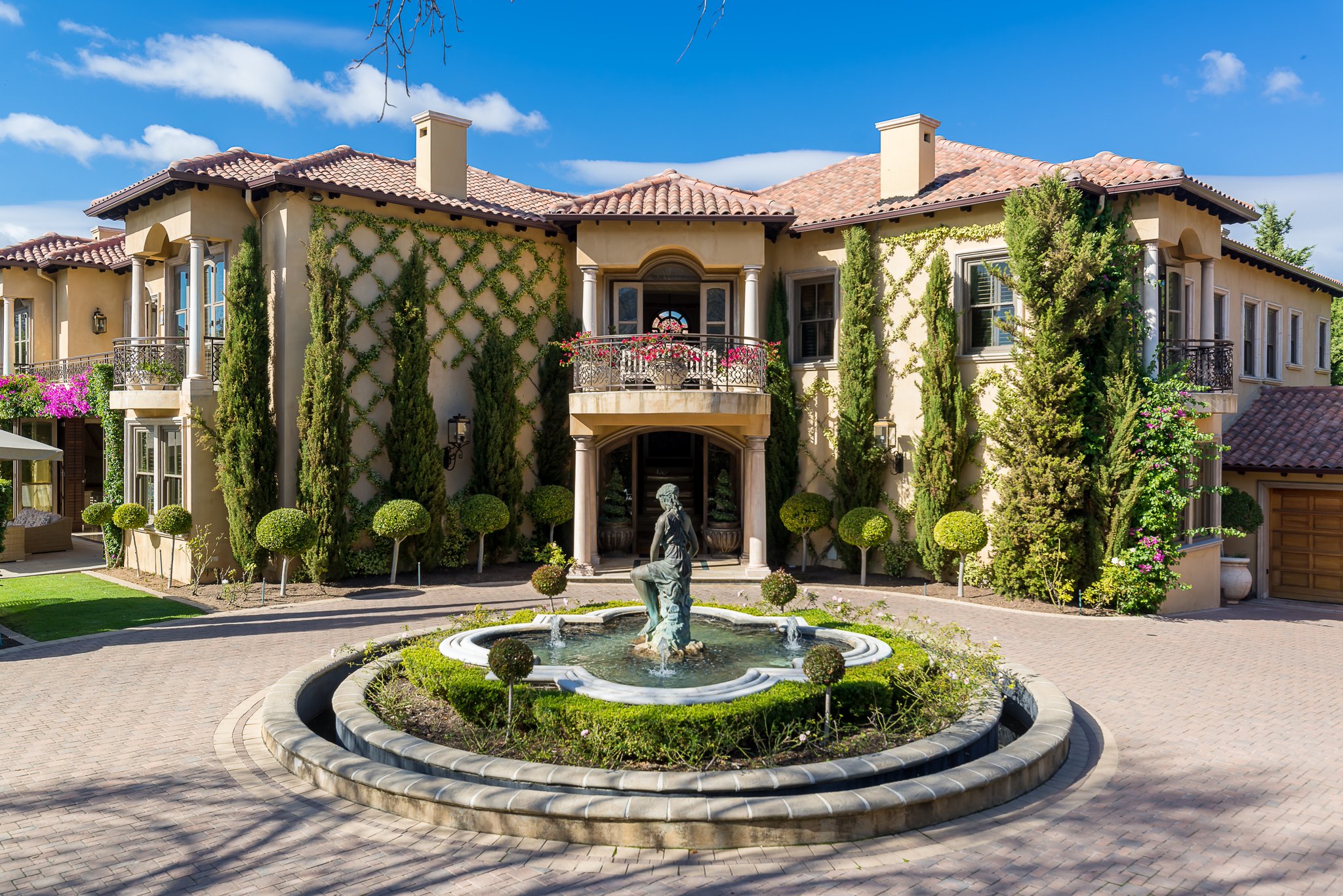 Christie’s Real Estate on Twitter "This week's MansionMonday is a