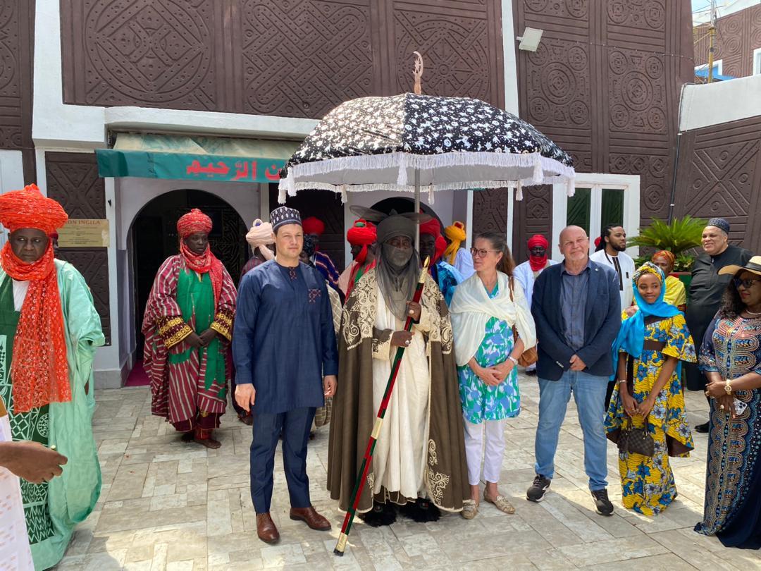 GERinNigeria's tweet image. Ambassador Annett Günther attended the famous and fascinating #Durbar in Kano and Bichi last week. She was honoured to meet the Emir of Kano as well as the Emir of Bichi, whose Durbar she attended. Barka da Sallah!@AnnettInes