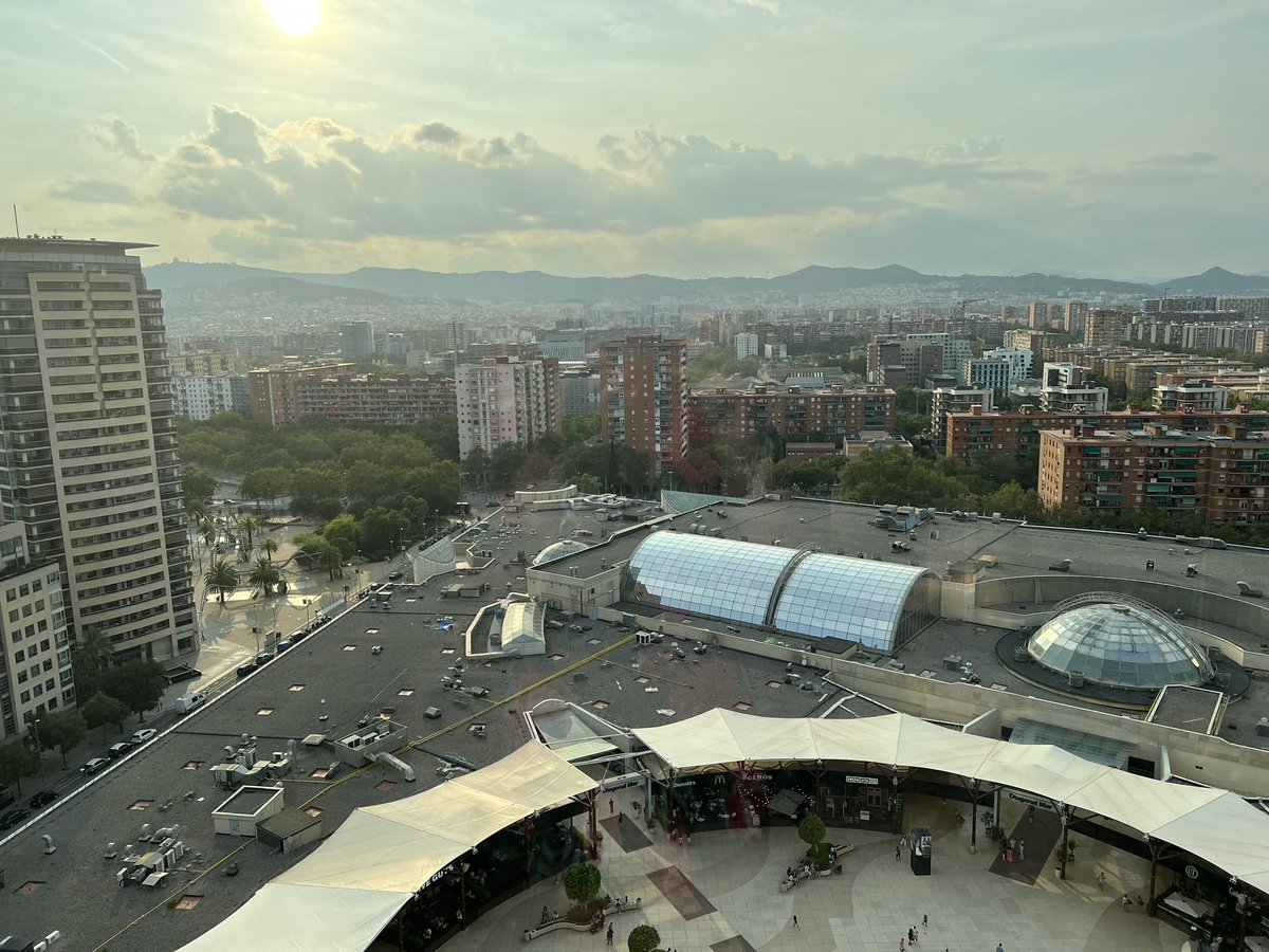 Had a fantastic time in Barcelona @WCGIC #wcgic2023 -terrific conference, beautiful city, and best of all, meeting up with amazing friends and colleagues, old and new! @VUMCHemOnc @VUMC_Cancer @VUMCDiscoveries