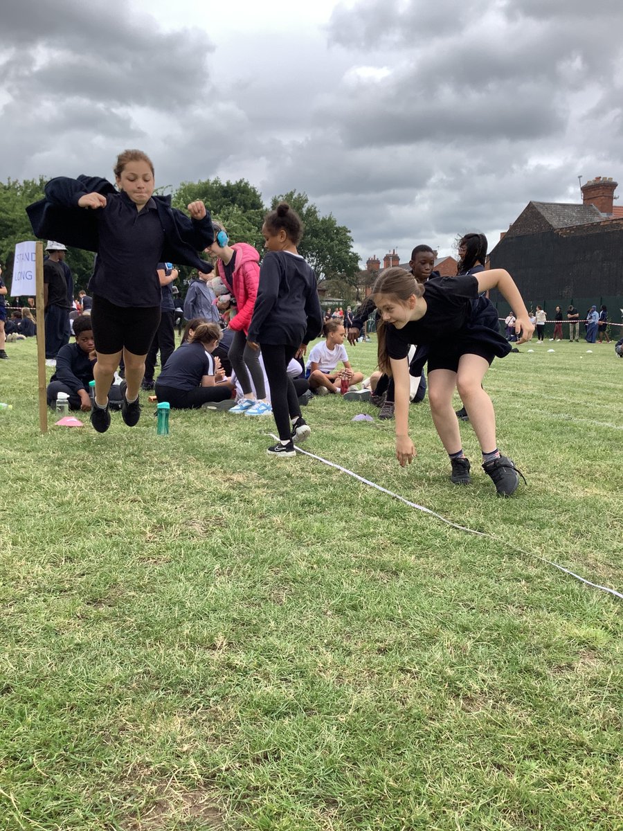 Inglehurst Junior School tweet media