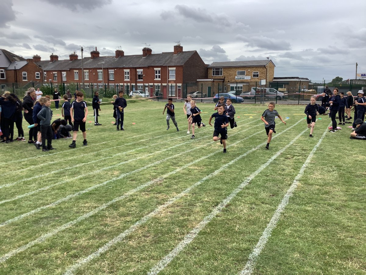 Inglehurst Junior School tweet media