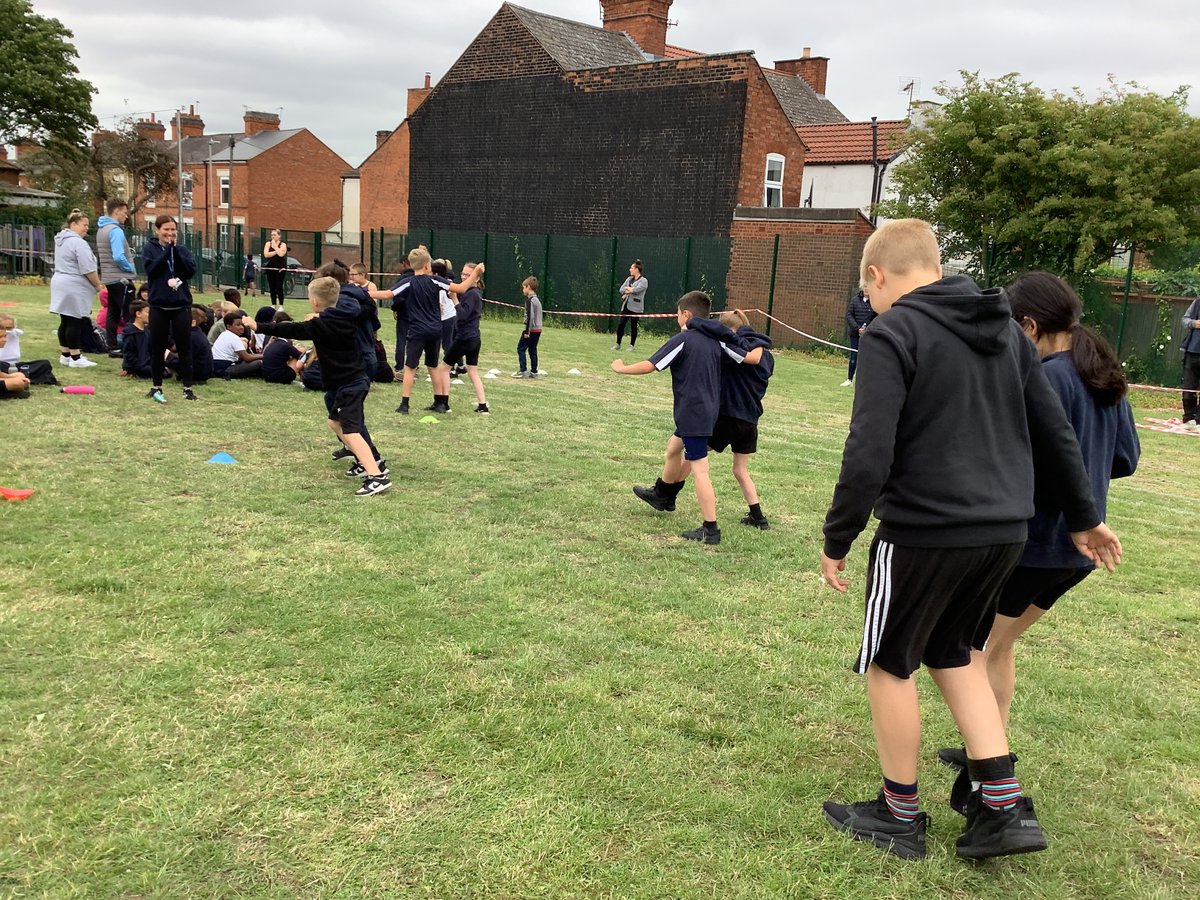 Inglehurst Junior School tweet media