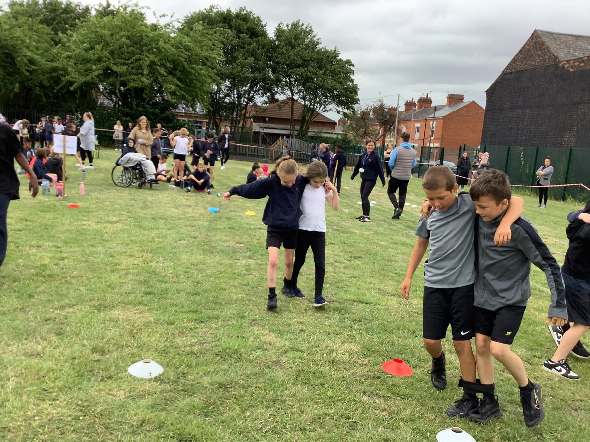 Inglehurst Junior School tweet media