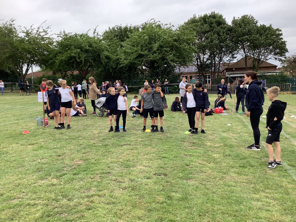 Inglehurst Junior School tweet media