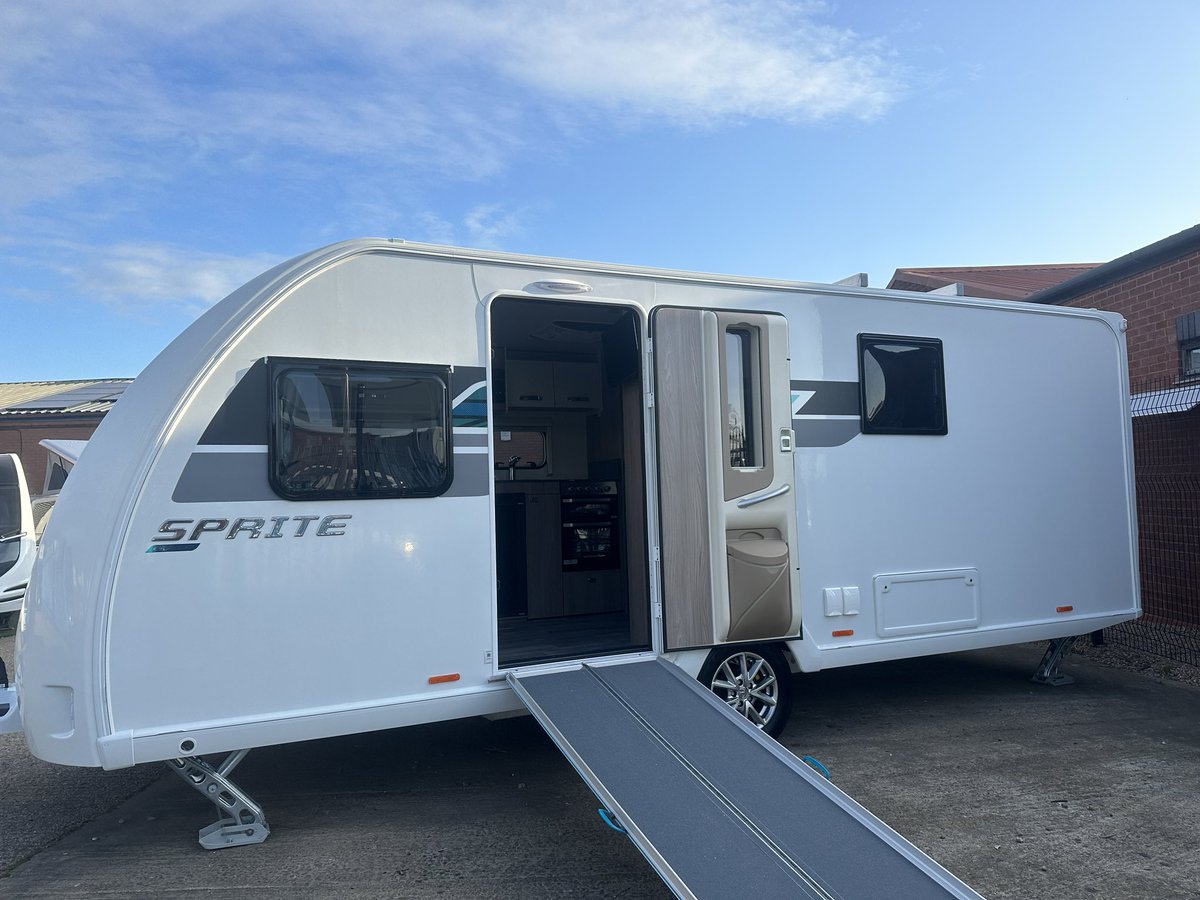 Coachbuilt tweet media