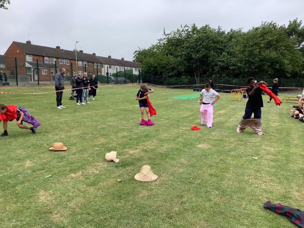 Inglehurst Junior School tweet media