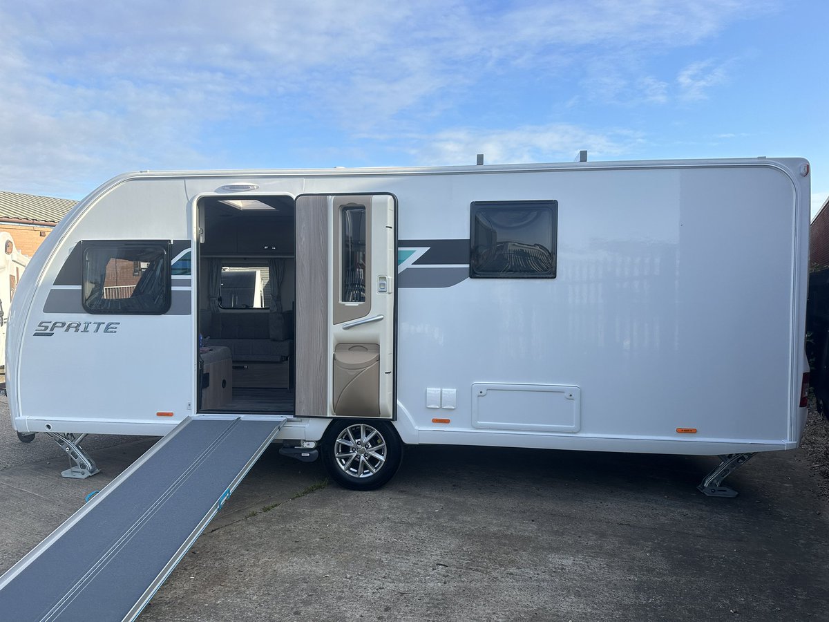 Coachbuilt tweet media