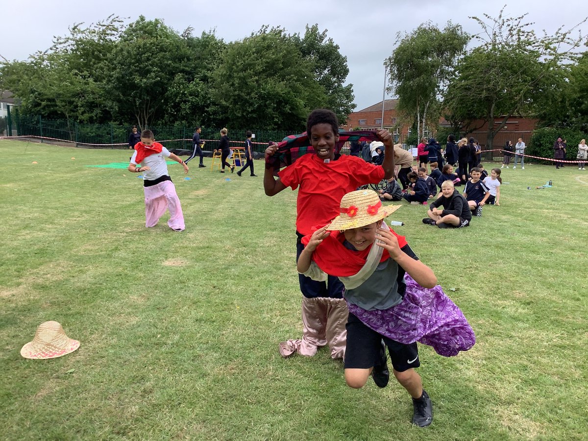 Inglehurst Junior School tweet media