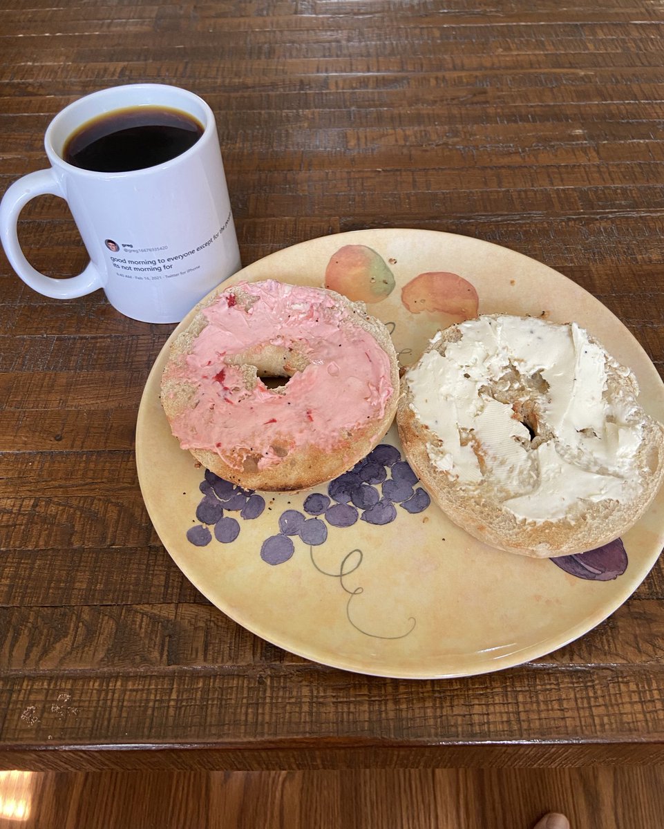 greg16676935420's tweet image. Does anyone else like coffee and bagels?