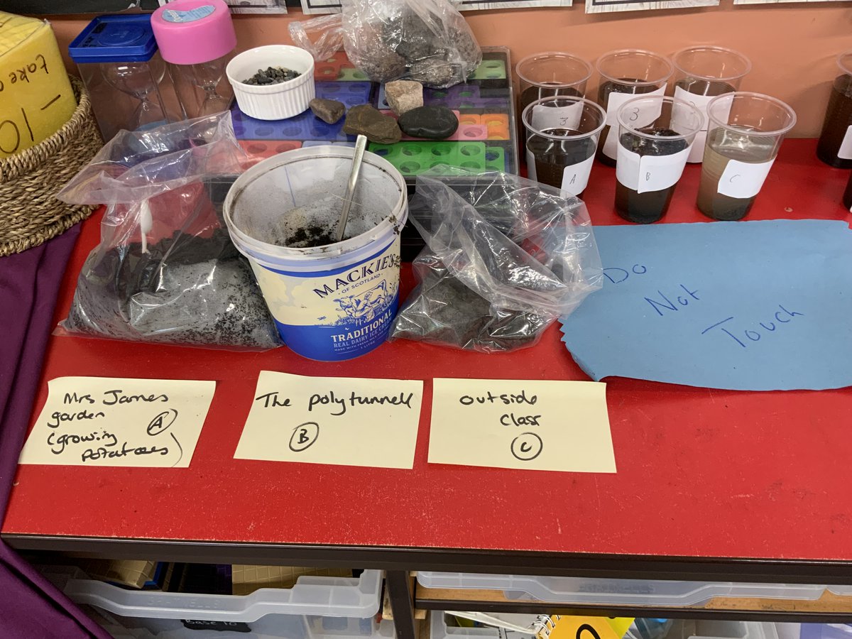 HurstKnollY3's tweet photo. What are soils made of? We are performing an investigation to find out! https://t.co/0Ru2tz60Gt