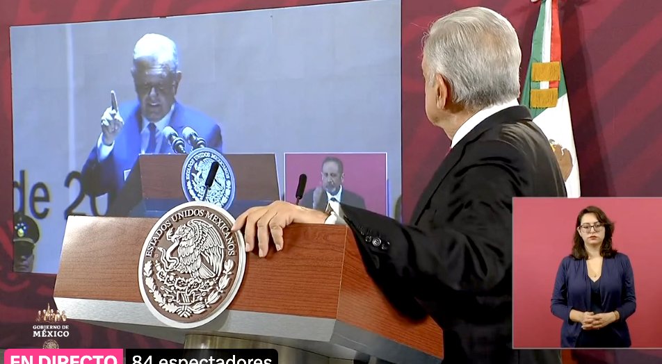 acastilloDC's tweet image. No bastó el martirio del #AMLOFest, ahora repite el discurso mientras se admira.

“Somos un gobierno honesto y promotor de la justicia. Nada ni nadie podrá vencernos&quot; 

La 4T, una estafa letal y nefasta para México.