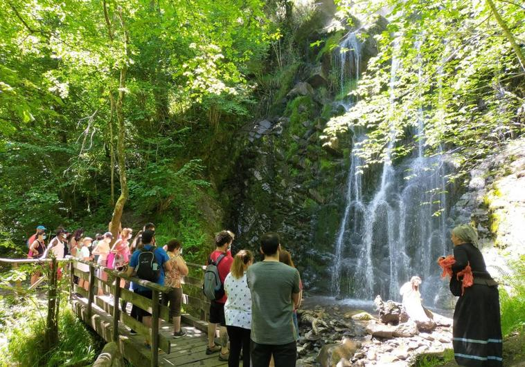 ApadrinaUnaRoca's tweet photo. 📍Asturias
#Aller inicia este mes el desarrollo de su Plan Turístico
Anuncian la licitación para construir la senda entre #Moreda y #Cuevas, y está por decidir la ubicación del mirador de #Cotobello
🗞️https://t.co/qyRvgw2b3p
💚https://t.co/ayvewKINGs 💚 https://t.co/uxraejS6BR