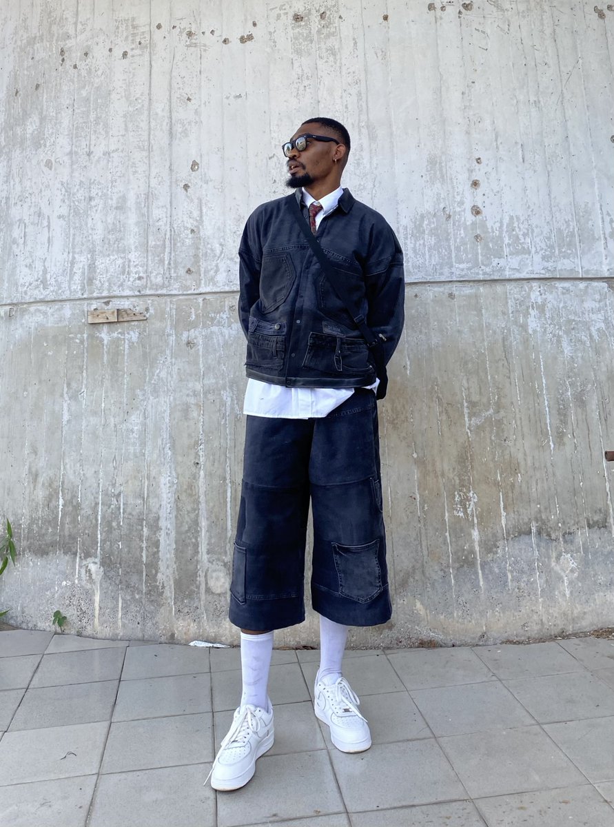 Devil_in_marzz's tweet image. I’m a fashion designer…I do denim urban upcycling ♻️ from Lagos Nigeria .. this are my works