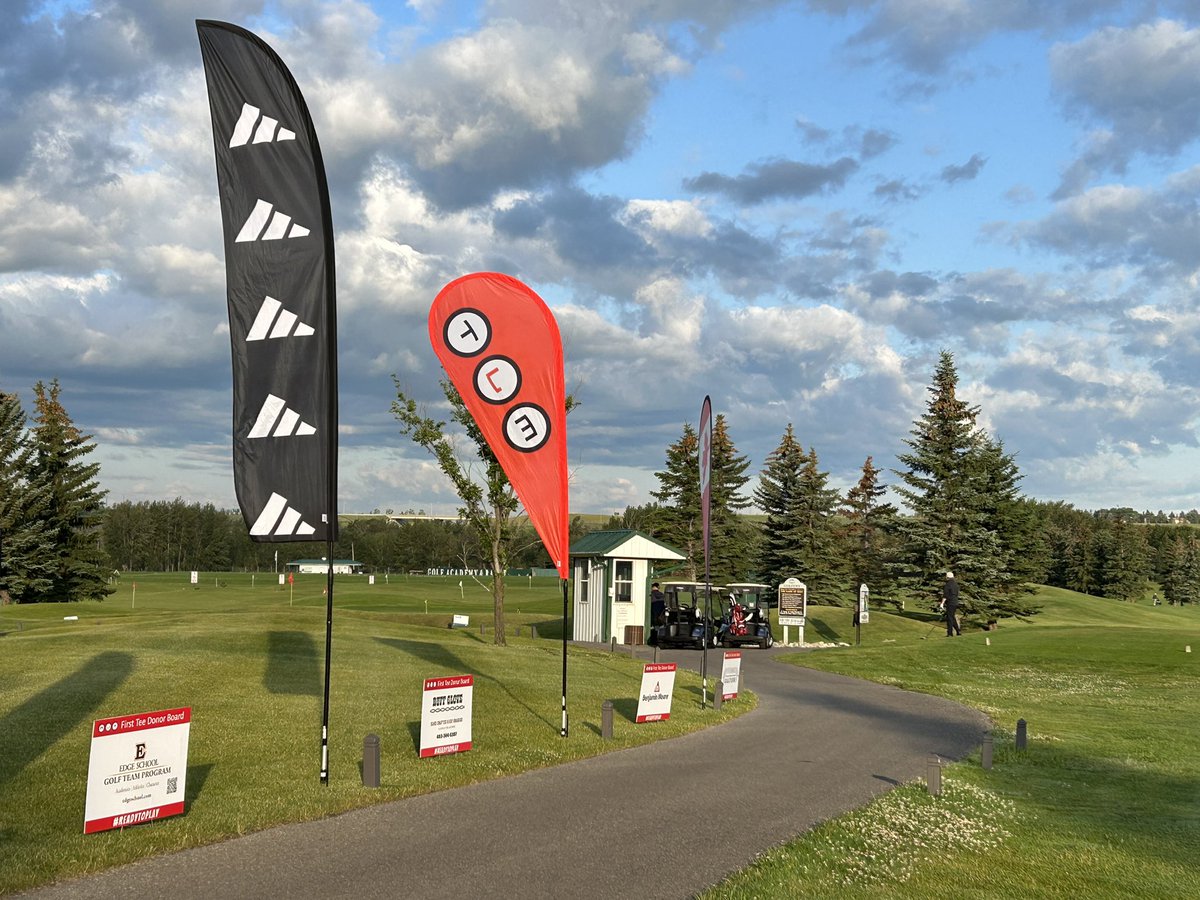 maplejt's tweet image. It’s Major Championship time! 

Round 1 of the MJT @FordCanada Series / @pgaofalberta Jr. Championship at @mckenziegolf starts now! 

#Major #gametime #MondayHustle