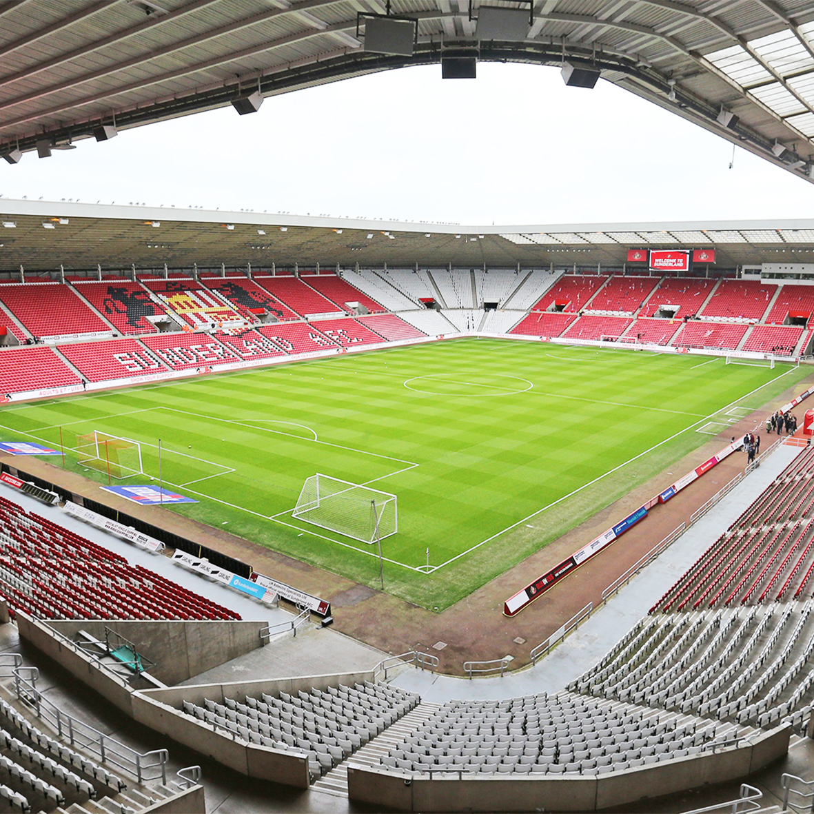 SunderlandAFC's tweet photo. Pre-season schedule: Confirmed 🔒

🏠 @StadiumOfLight 
🇪🇸 RCD Mallorca
📅 Saturday 29 July

#SAFC | @RCD_Mallorca