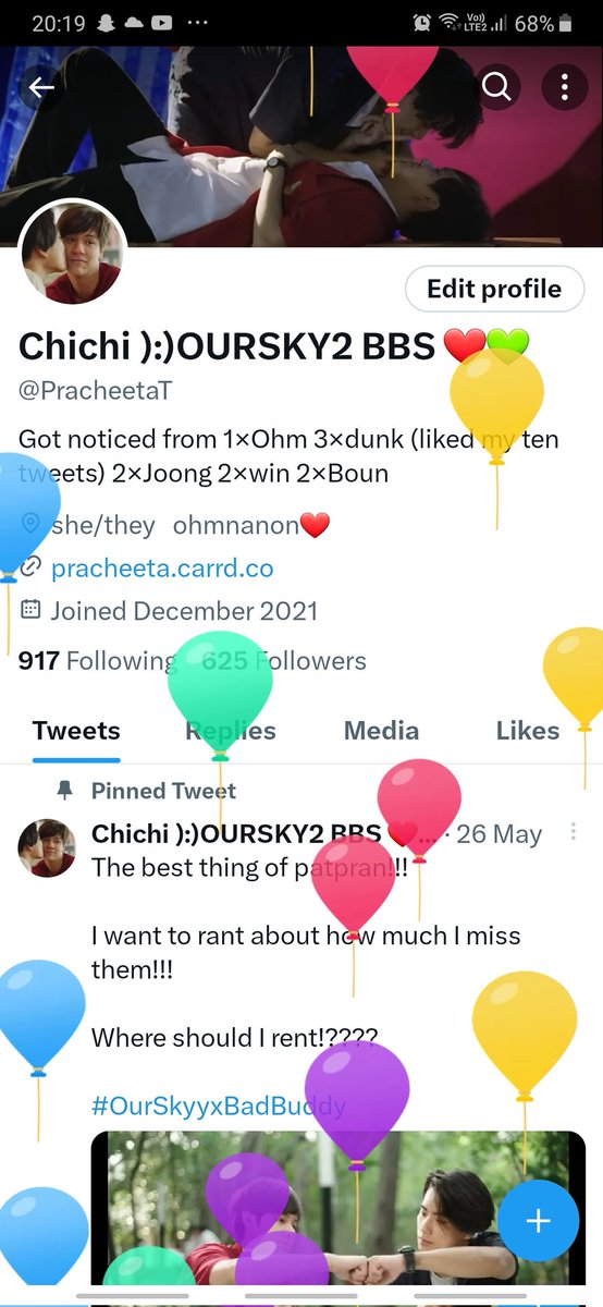 PracheetaT's tweet photo. Second Twitter balloons are here. 
#17thbirthday https://t.co/GyTnEx6xFy