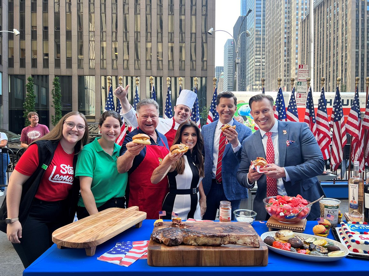 Catch me on @FoxNews this afternoon at 4:52pm with tips on how to save money for your 4th of July Cookout! @stewleonards 🇺🇸🛒🍔 stewleonards.com #4thofJuly #foodshopping #inflation #savingstips #stewleonards #economy