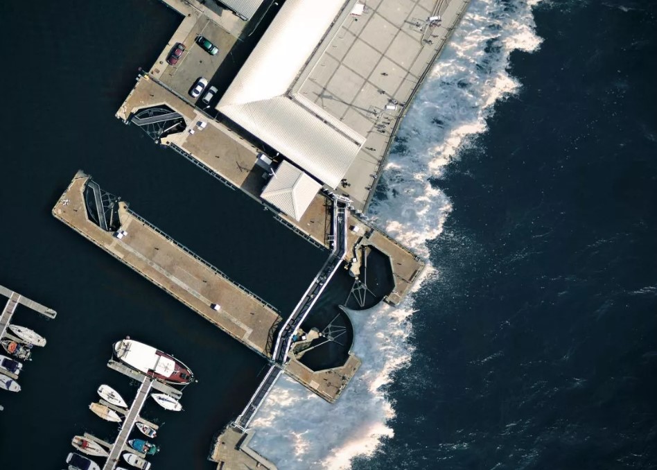 Sutton Harbour Marina tweet media