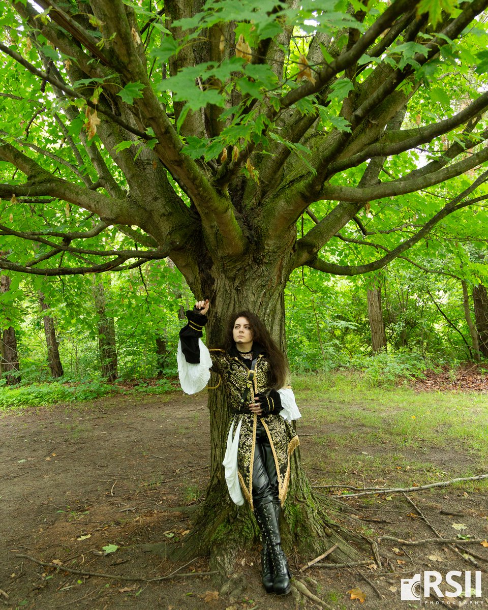 countvonkit's tweet photo. Oops all berries.
Hey, it's me again.
πΈ: @CaptMorganRay
Coat by: @storytellersnow
#CountvonKit https://t.co/inSmXe8ynK