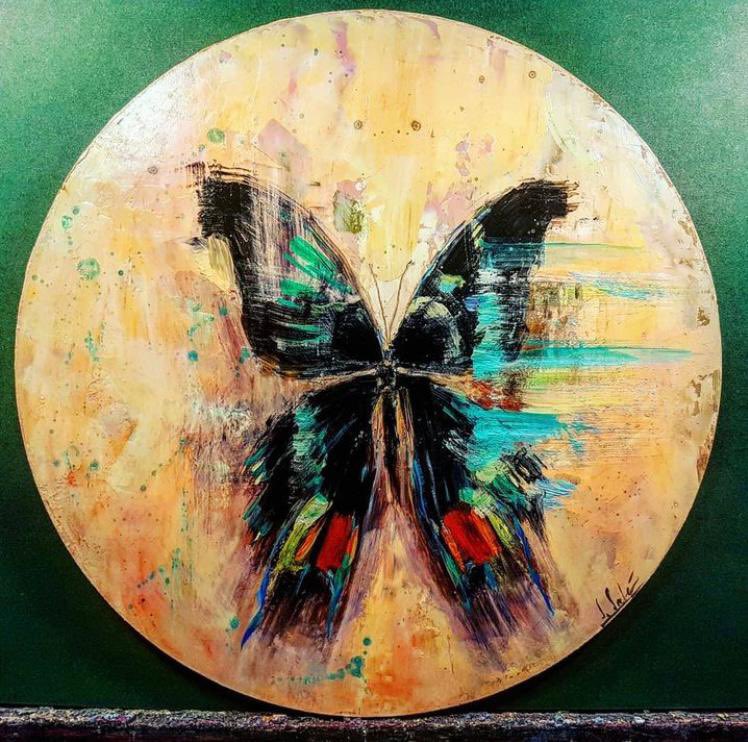 artsarasabe's tweet photo. Butterfly - Oil paint on wood #art #arte #painting https://t.co/KJw0J3qHSX