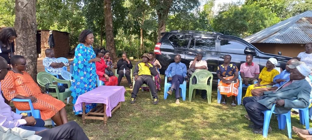 Today, I attended the commissioning of the library at Danis Obara Mixed Secondary School, funded by Global Glow Inc. I thereafter condoled with the Osoo Family of Opanga village, Kabondo West ward, following the death of Mama Salome Osoo. May her soul rest in peace.
