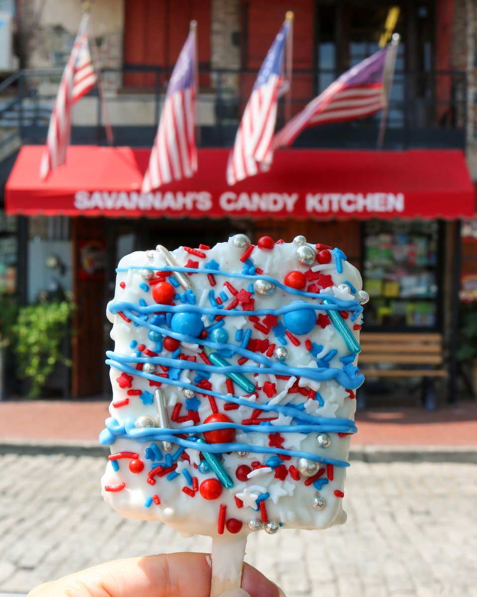 savcandy's tweet photo. Stars, stripes, and candy for a perfect Fourth of July! Celebrate America's birthday with some sweet treats from us.
#savannahcandykitchen #savcandy #fourthofjuly #candyshop #fireworks #fourthofjulyrecipe #fourthofjulytreats #redwhiteandblue #familyfun #yum https://t.co/Vn9ZUpsQ8L