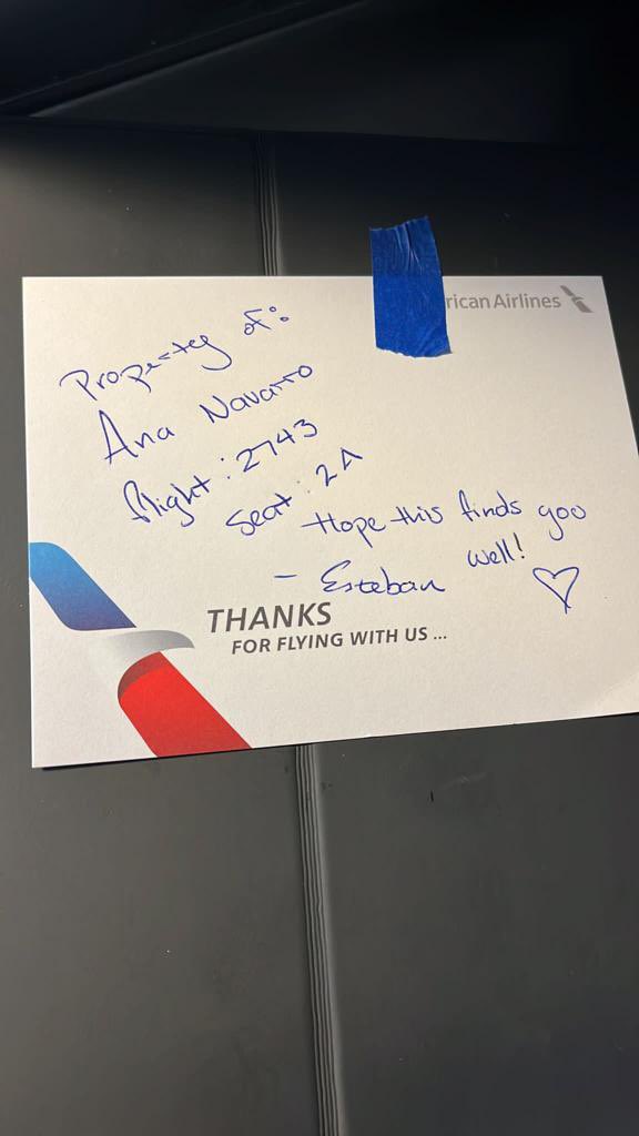 ananavarro's tweet photo. It’s a heavy travel wknd. There’ll be airline issues. I want to share an extraordinary kindness @AmericanAir had w/me. My husband left his IPad on ✈️. Esteban Escobar, a flight attendant I met on ✈️ found it &amp; their team worked very hard to find me &amp; return it. Now we all good. https://t.co/Z7a9NoJYBL