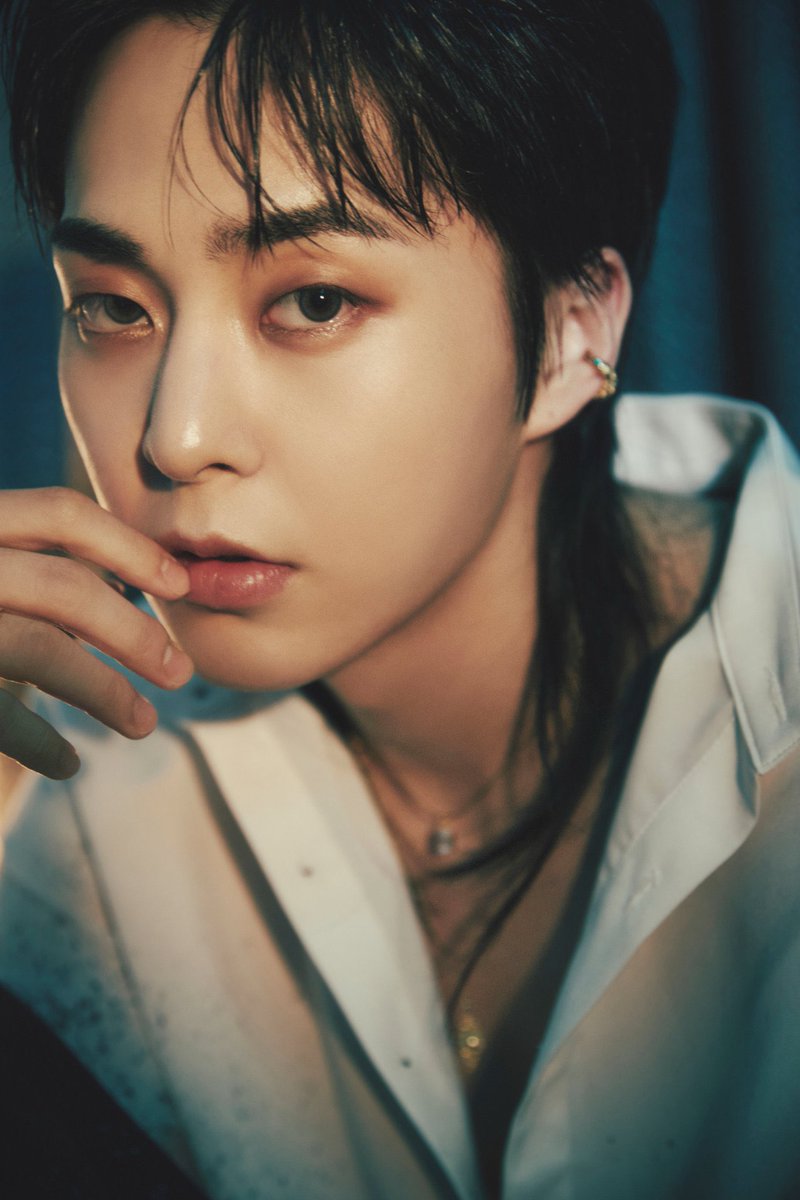 xiutrawberrie's tweet photo. CAN YALL BELIEVE THIS IS THE SAME PERSON??!?!? https://t.co/Cro0XBGiR8