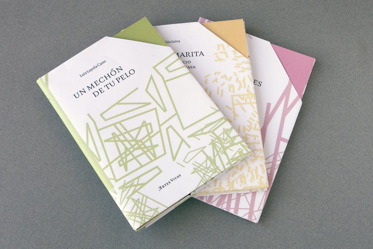 pampatype's tweet photo. [ Amster in use ] Artes Vivas is a collection of books set entirely in Francisco Gálvez's #Amster. It was made as a student project in the Diplomatura en Artes del Libro by Victoria Coplan &amp; @laranadg. The patterns are typeset using @huertatipo's #Weg.

👉https://t.co/Seda01hym5 https://t.co/dqOxbRg86N