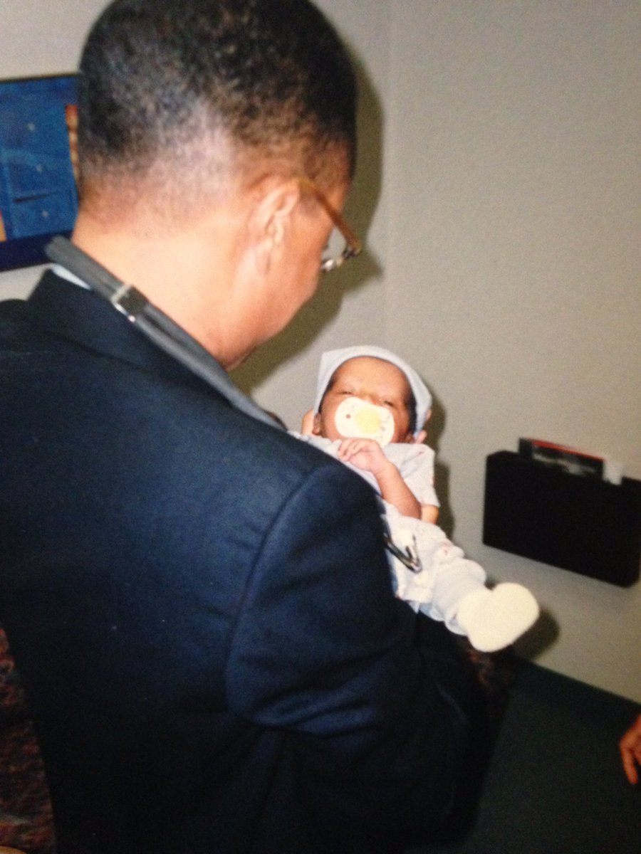 DRKMBJ34's tweet image. What a blessing to go BACK TO THE FUTURE at Joshua’s @BTTFBway Broadway in NYC with Cain, wife of  @MayoClinic (my #MC #fammed #1996classmate) Dr. Paul Roberts. Special #shoutout to Joshua’s #MC #PCP since 1999 Dr. Floyd Willis.  What a testimony to #Mayo and 4ever #Family!