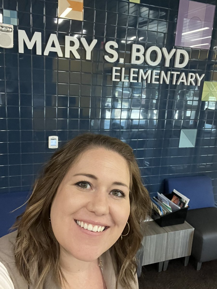 Happy “first day” of school <a href="/BethanySiebert/">Bethany Siebert</a>! We are SO excited to have you on #teamsps! The best is yet to come for the Boyd Bobcats! <a href="/officialSPS/">Springfield Public Schools</a>