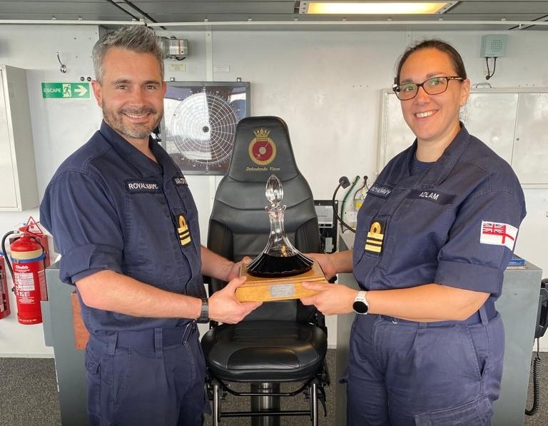 Fantastic to receive the 2022 #DesmondWettern award for best @RoyalNavy media unit 📽️ Covering both PRO periods, the award is made from HMS Victory oak and must never be allowed to run dry 🍻 maritimefoundation.uk/awards/desmond…