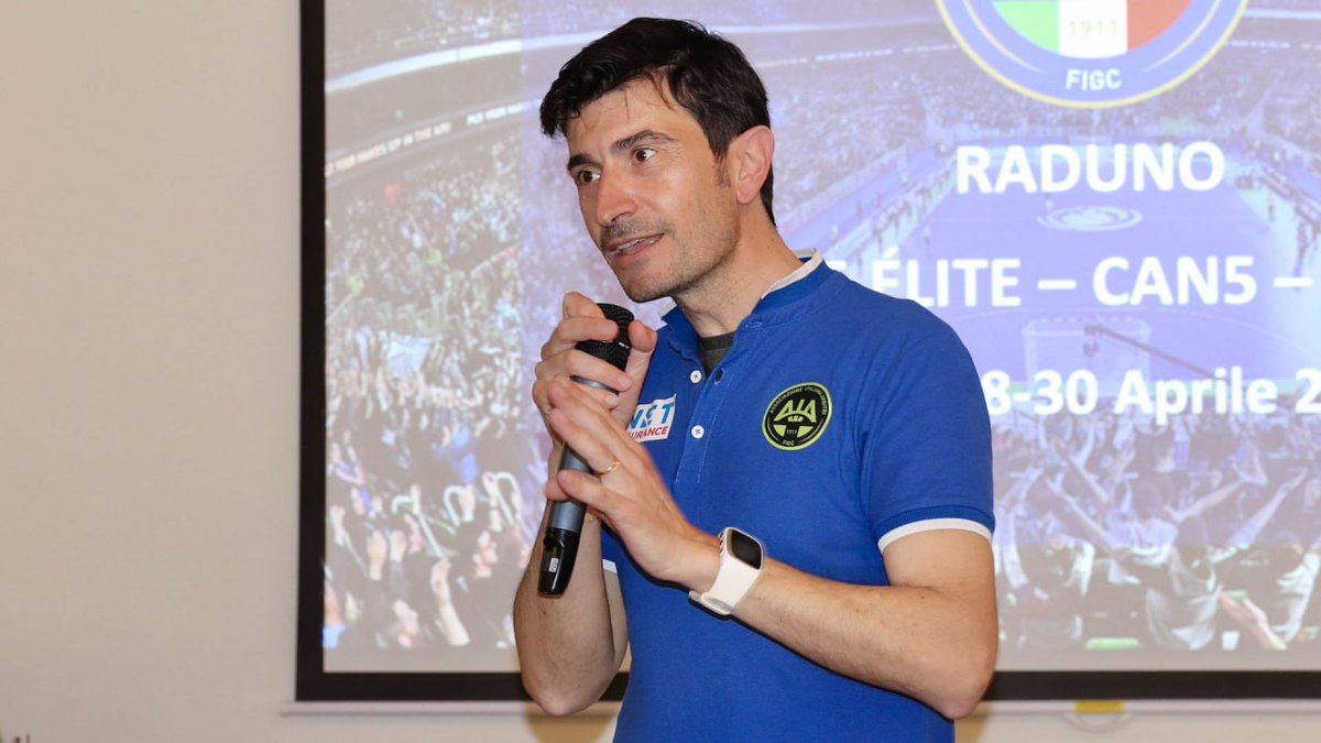 cramarche's tweet photo. Le nuove delibere del Comitato Nazionale dell'AIA hanno visto la conferma di Riccardo Piccioni come Presidente del CRA Marche e di Angelo Galante come Responsabile della CAN 5 Élite. 🔝
Congratulazioni e buon lavoro! 👏🏻

#AIA #arbitri #calcio #sport #CRAMarche https://t.co/4SX7bawd0U