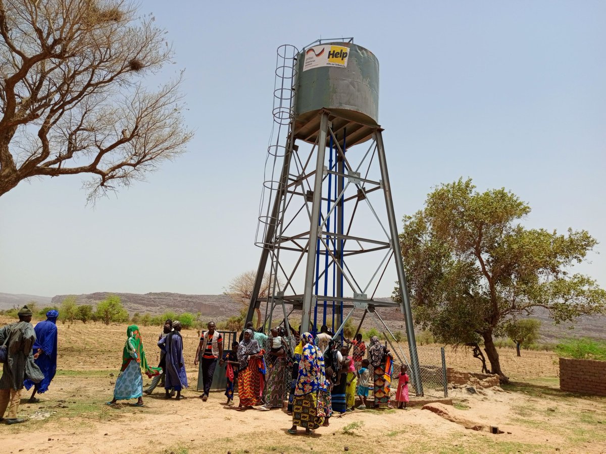 help_mali's tweet photo. Ces infrastructures incluent :
- Réalisation de 4 #SHVA dans les villages de #Torobani #Rimaidé, #Amma, #Boussouma et #Beni_2 ;
- Réalisation d’un #SHPA à #Torobani_Peulh ;
- Transformation d’une #PMH en #SHPA à #Tombori
- Transformation d’une #PMH en #SHVA à #Madina
2/3 https://t.co/FmaNR75cMF