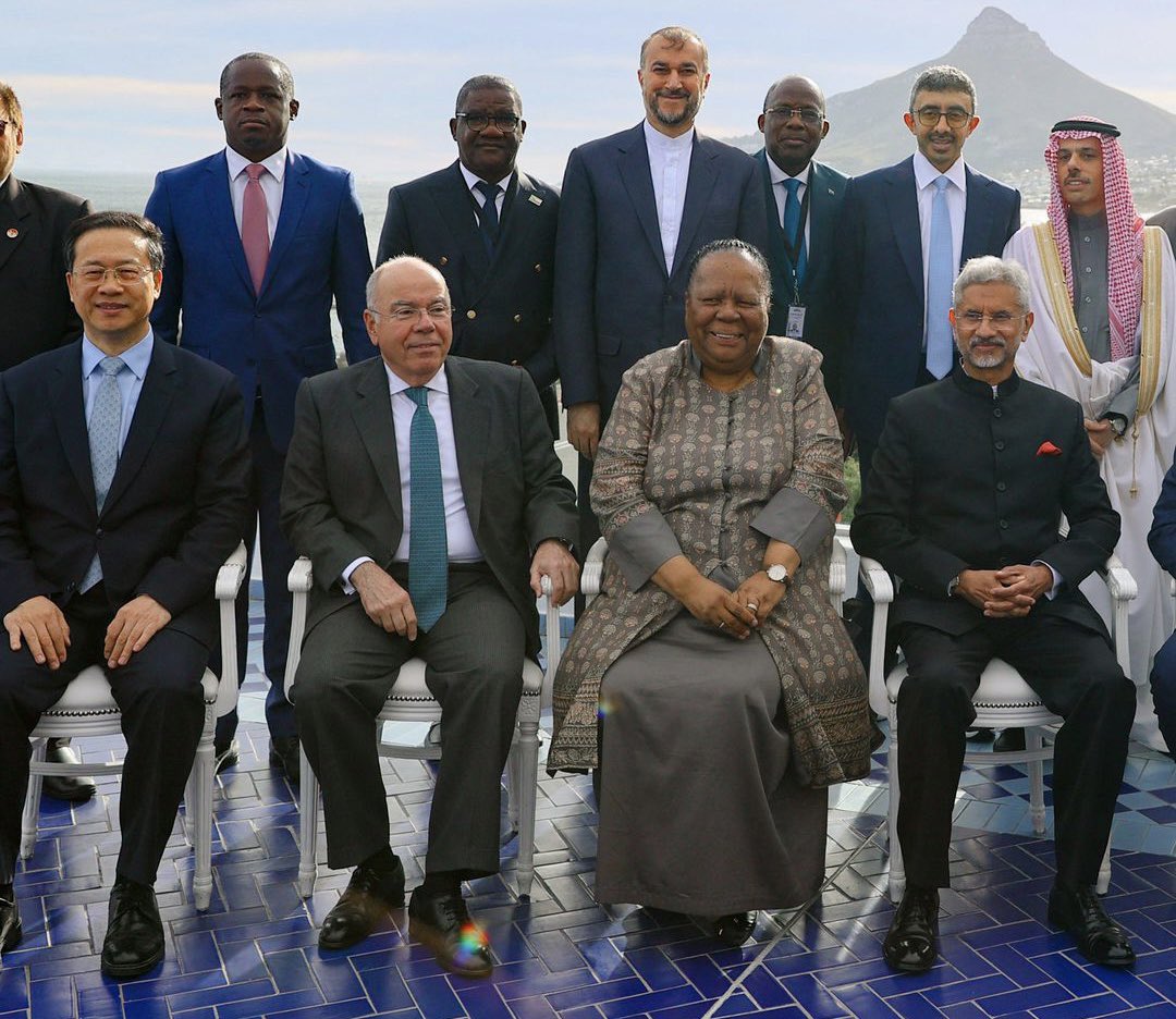 SAY CHEESE! 👄🧀 tweet media