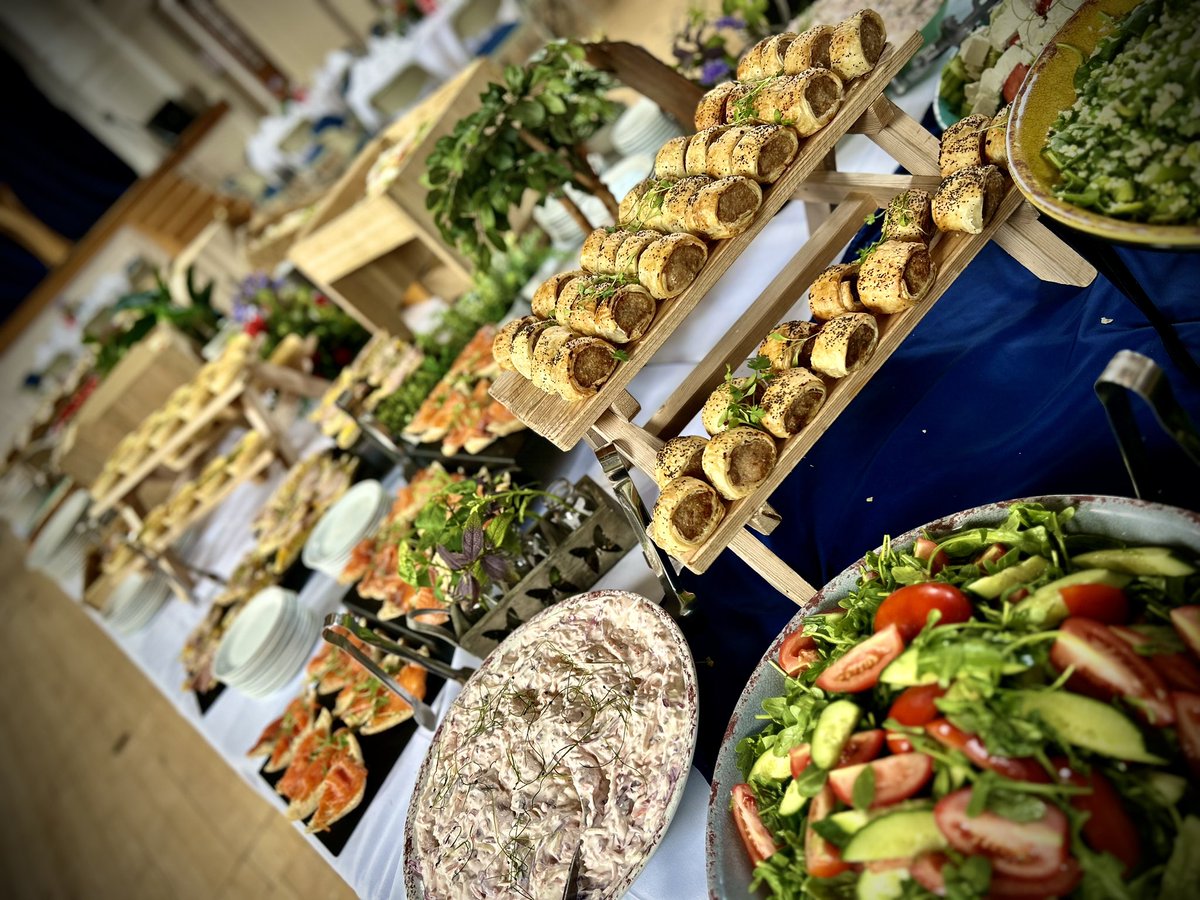 Speech Day 2023! Our buffet lunch in Alington Hall 🌿 🥗 👨‍🍳
