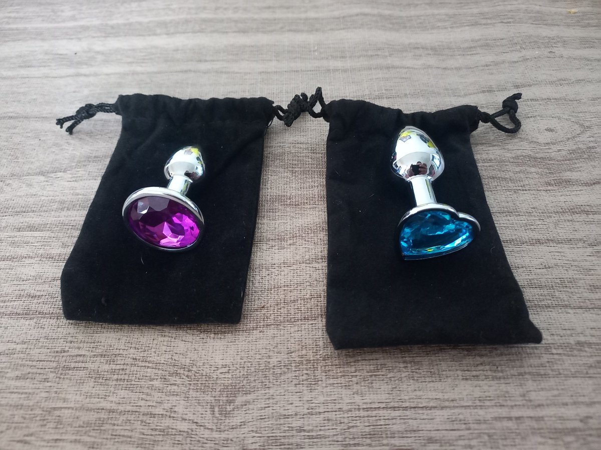 HarryPoppers20's tweet photo. Tenemos a la venta dos plug anal talla XSY XXS ♠️💎
Lindos colores.
A buen precio!!!
Escríbeme al MP para nas información. https://t.co/cvLMWtnHkw
