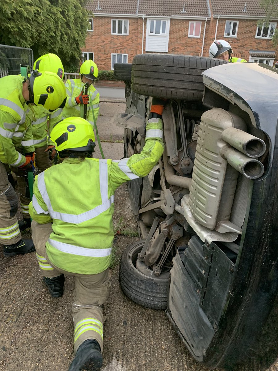 <a href="/MarkyateFire/">Markyate FireStation</a> have been practicing RTC this evening #teamapproach #standardtechniques