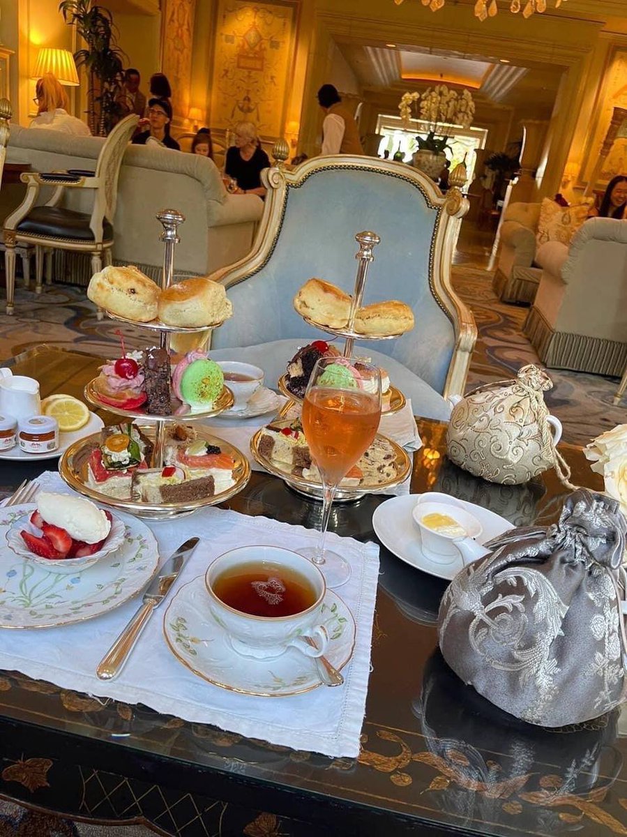 192_monica's tweet photo. Escape the ordinary and experience the extraordinary. Afternoon tea in Los Angeles is the epitome of sophistication and indulgence. Elevate your taste buds to new heights! ππ΅ #AfternoonTea #ExtraordinaryExperience #LosAngeles https://t.co/dYKfIxSHGm